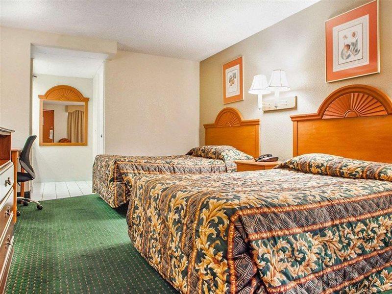 Rodeway Inn Mount Laurel Hwy 73 Exterior foto