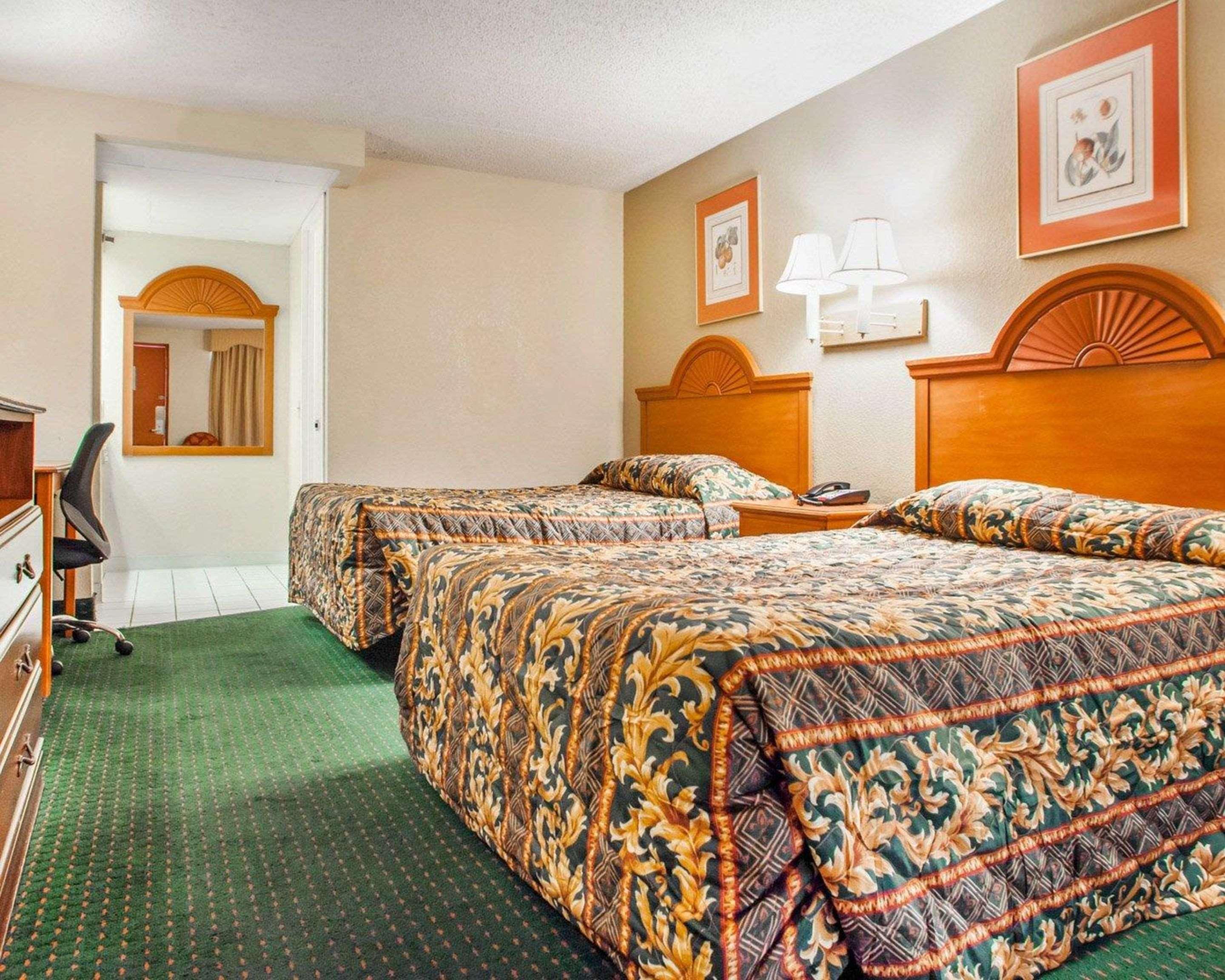 Rodeway Inn Mount Laurel Hwy 73 Exterior foto