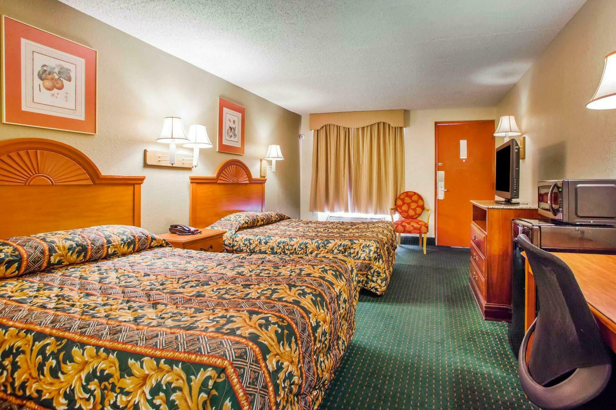 Rodeway Inn Mount Laurel Hwy 73 Exterior foto